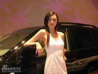 playngo demo Untuk pertama kalinya, Jing Li sangat sadar melihat wanita cantik di bawah lampu